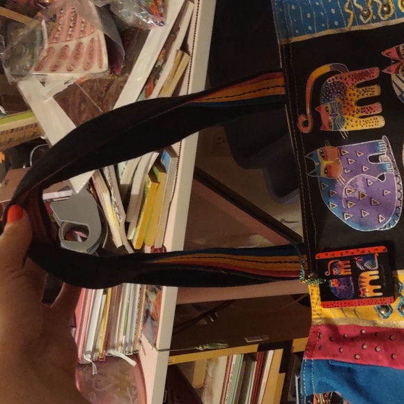 Laurel Burch medium tote bag with a feline cats design. - Picture 3 of 5